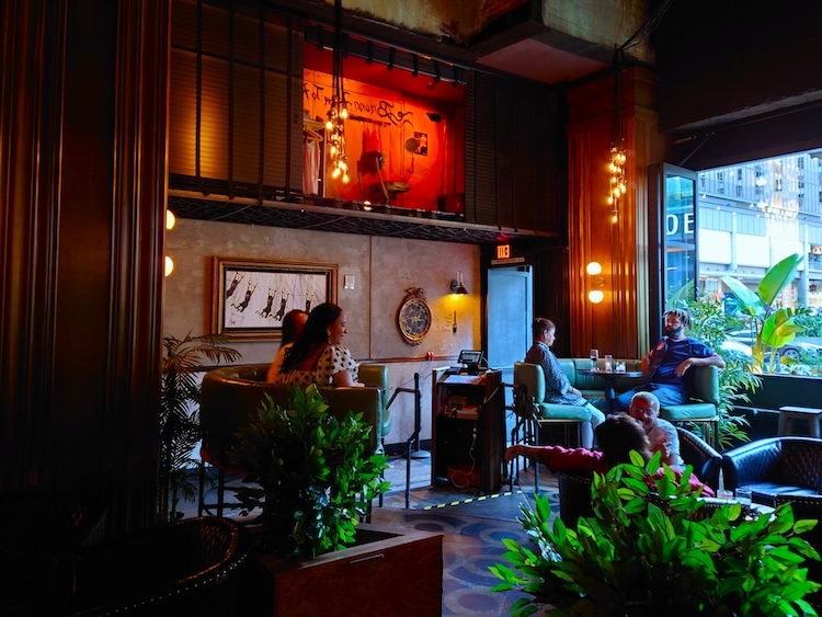Bar photo 1